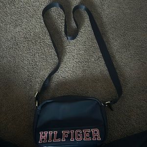 Should strap bag ( Tommy Hilfiger )